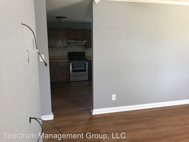 Foto del edificio - 3 br, 1 bath House - 1821 Sykes Rd