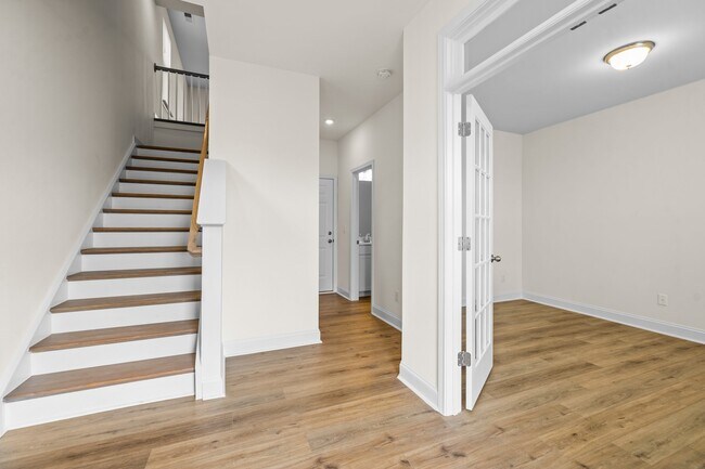 Building Photo - 228 Judson Ave