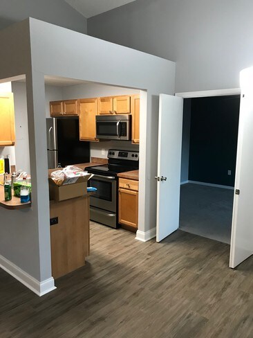 Building Photo - 549 Sun Ridge Pl