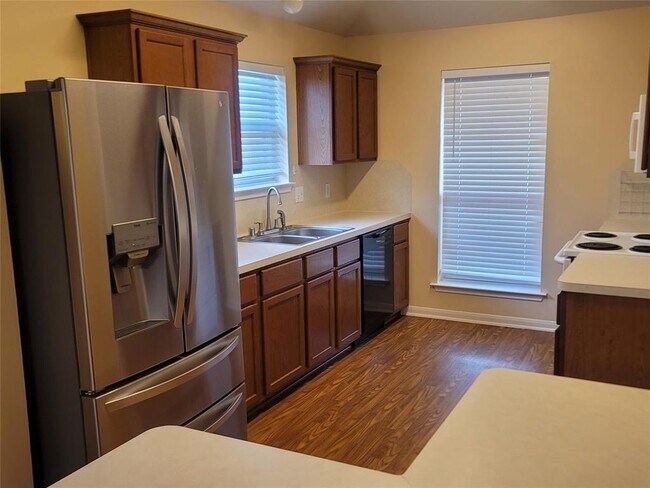 Foto del edificio - 902 Andover Glen Dr