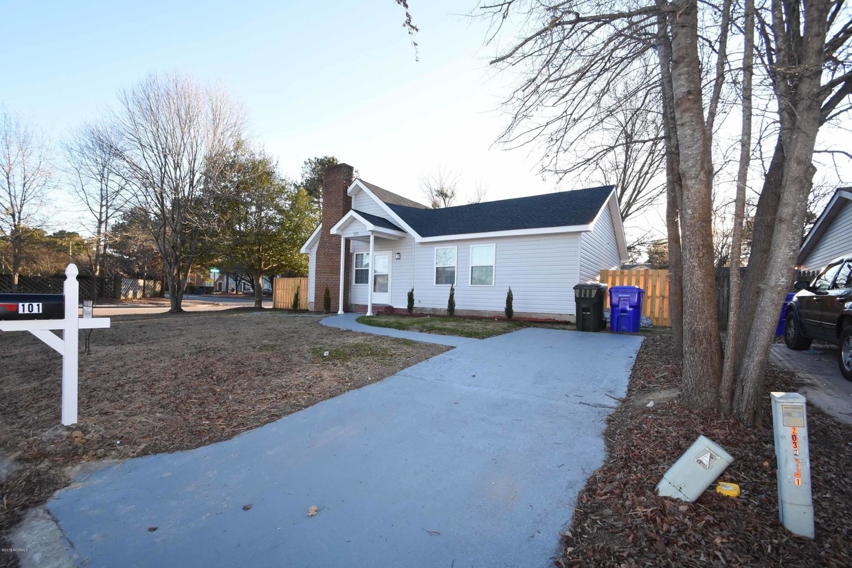 101 Fletcher Pl, Greenville, NC 27858 House for Rent in Greenville