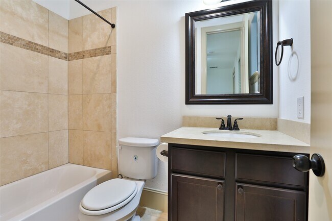 Foto del edificio - 1805 W 24th St