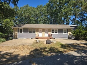 Building Photo - 102 Golden Rule Rd