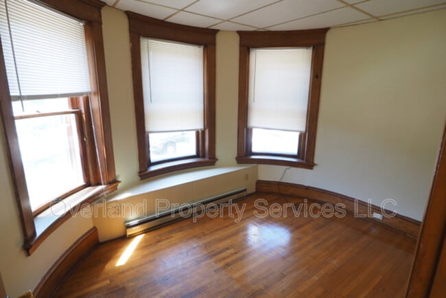 Photo - 90 N Winooski Ave Apartment