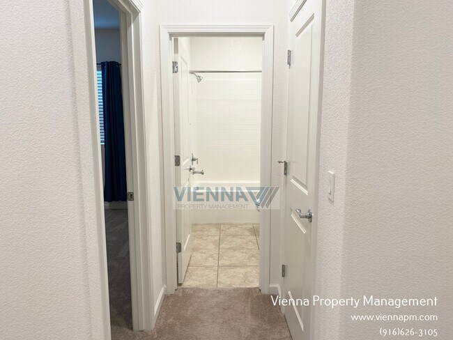 Foto del edificio - 9184 Osterville Dr