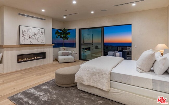 Foto del edificio - 5811 Murphy Way