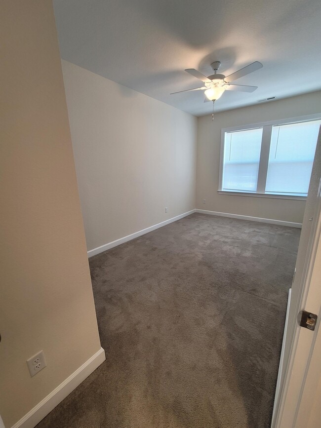 Building Photo - 1006 Fishermans Rd