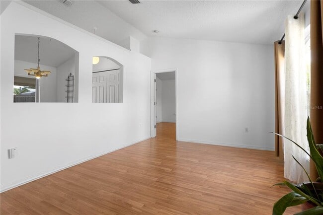 Foto del edificio - 144 Fort Smith Blvd