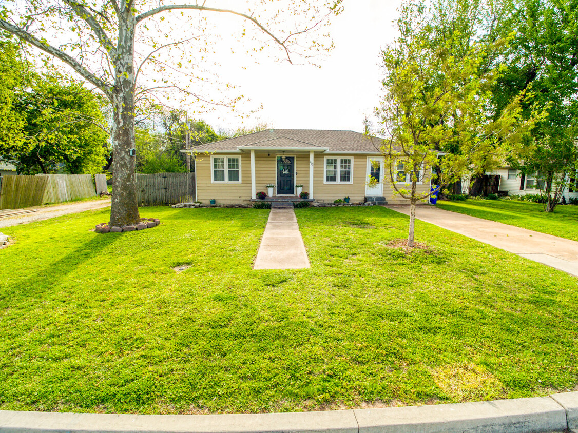 Foto principal - 1122 Fay Ave