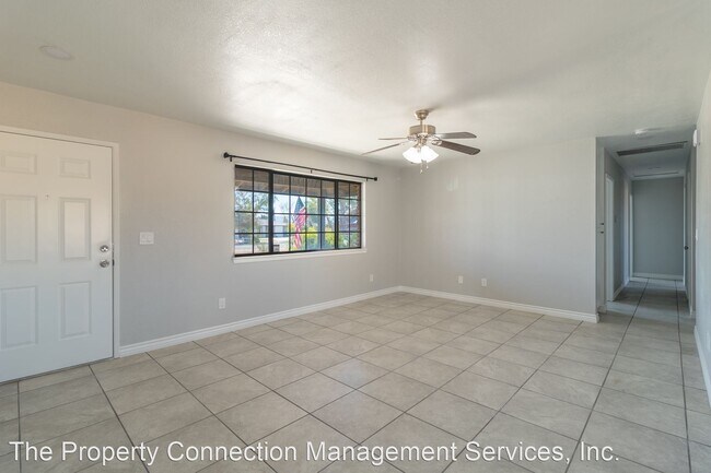 Foto del edificio - 3 br, 2 bath House - 15070 Flathead Road