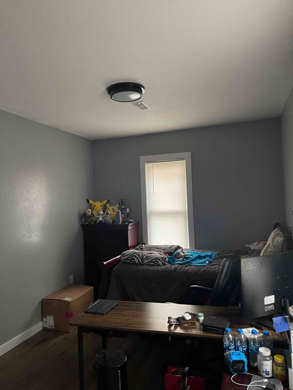 Building Photo - 504 W Hackberry