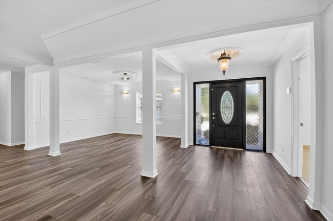 Foto del edificio - 1012 W Camino Real