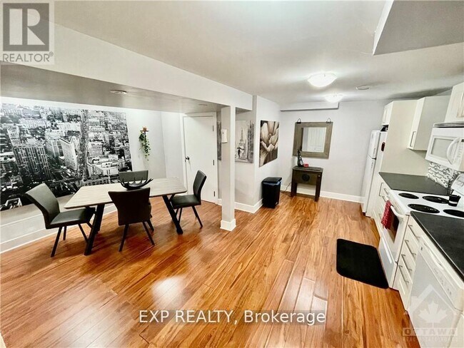 Photo du bâtiment - 1344 Avenue U