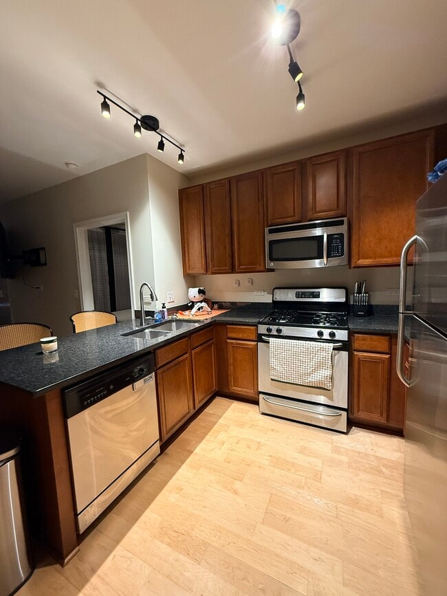 Building Photo - 1255 S State St