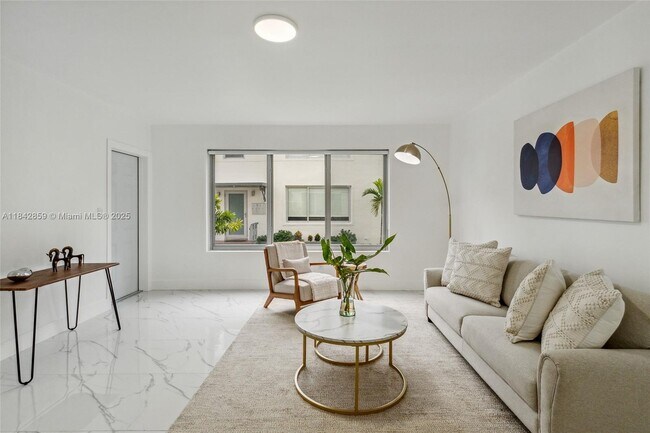 Foto del edificio - 740 82nd St