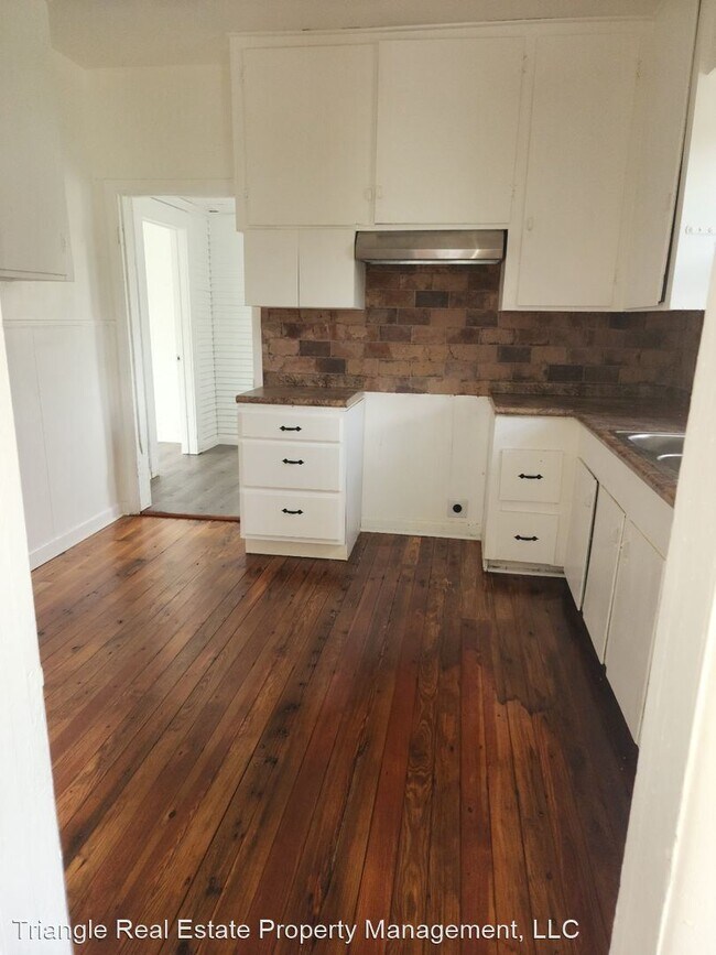 Building Photo - 3 br, 1 bath House - 4210 Sullivan