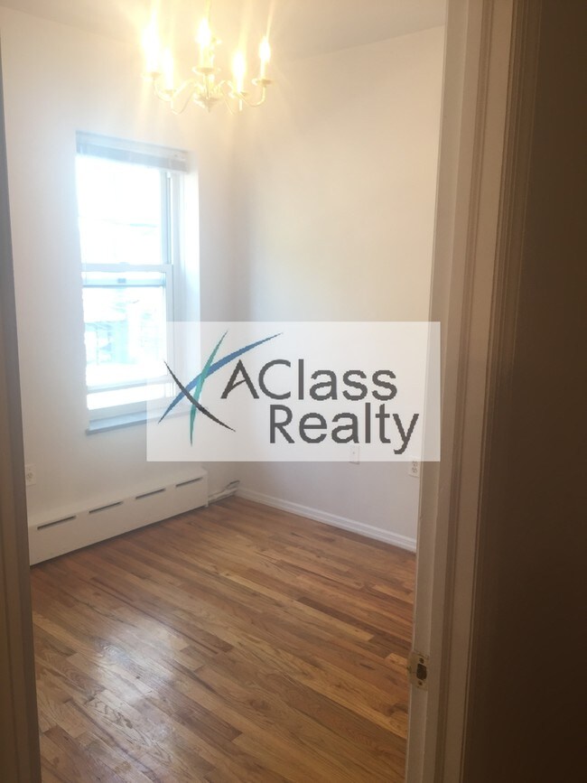 Foto del edificio - 2518 27th St