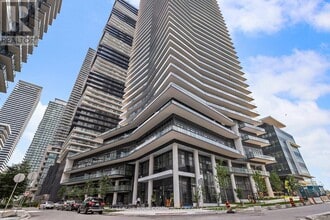 Building Photo - 38-1238 Annie Craig Dr