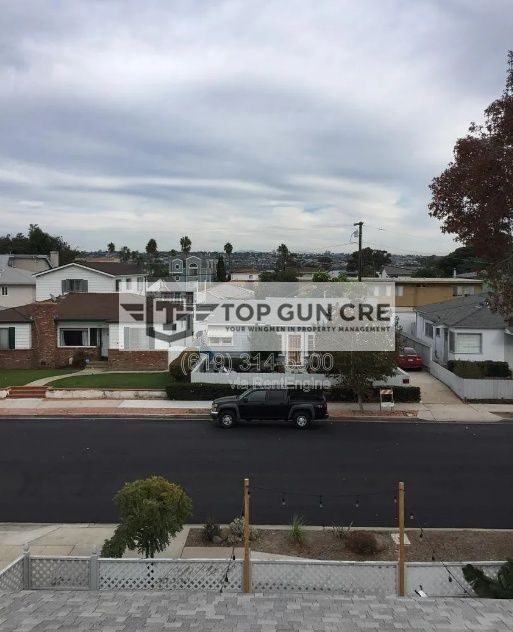 Building Photo - 3720 Yosemite St