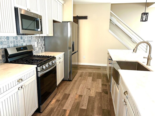 Photo - 2911 Maybry Dr House