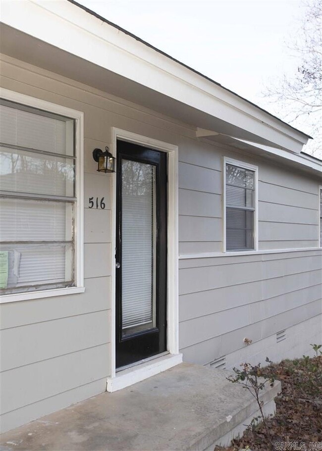 Building Photo - 516 Libby Ln