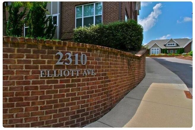 Foto principal - 2310 Elliott Ave