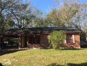 Building Photo - 1400 W Gulf Field Dr