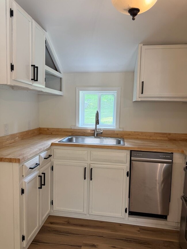 Building Photo - 1 Bed 1 Bath