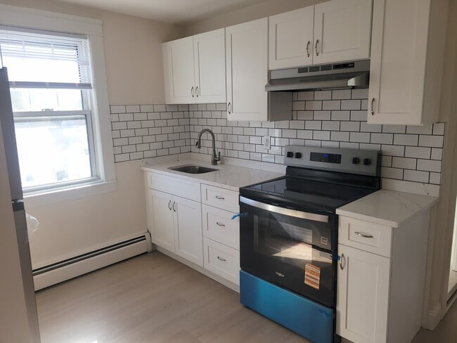 Building Photo - 298 Washington St