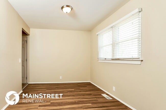 Building Photo - 3063 Aberdeen Dr