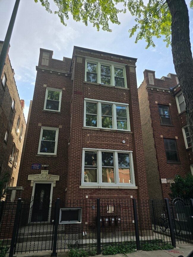 Building Photo - 4524 N Central Park Ave