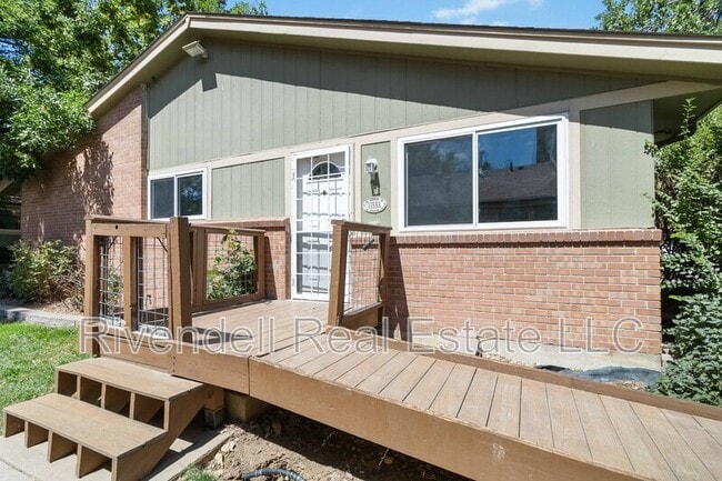 Photo - 1155 S Fairplay Cir Townhome