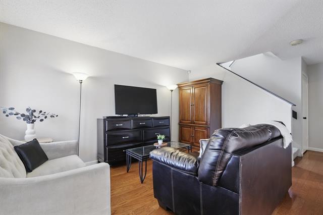 Foto del edificio - 2700 Stonehaven Ct
