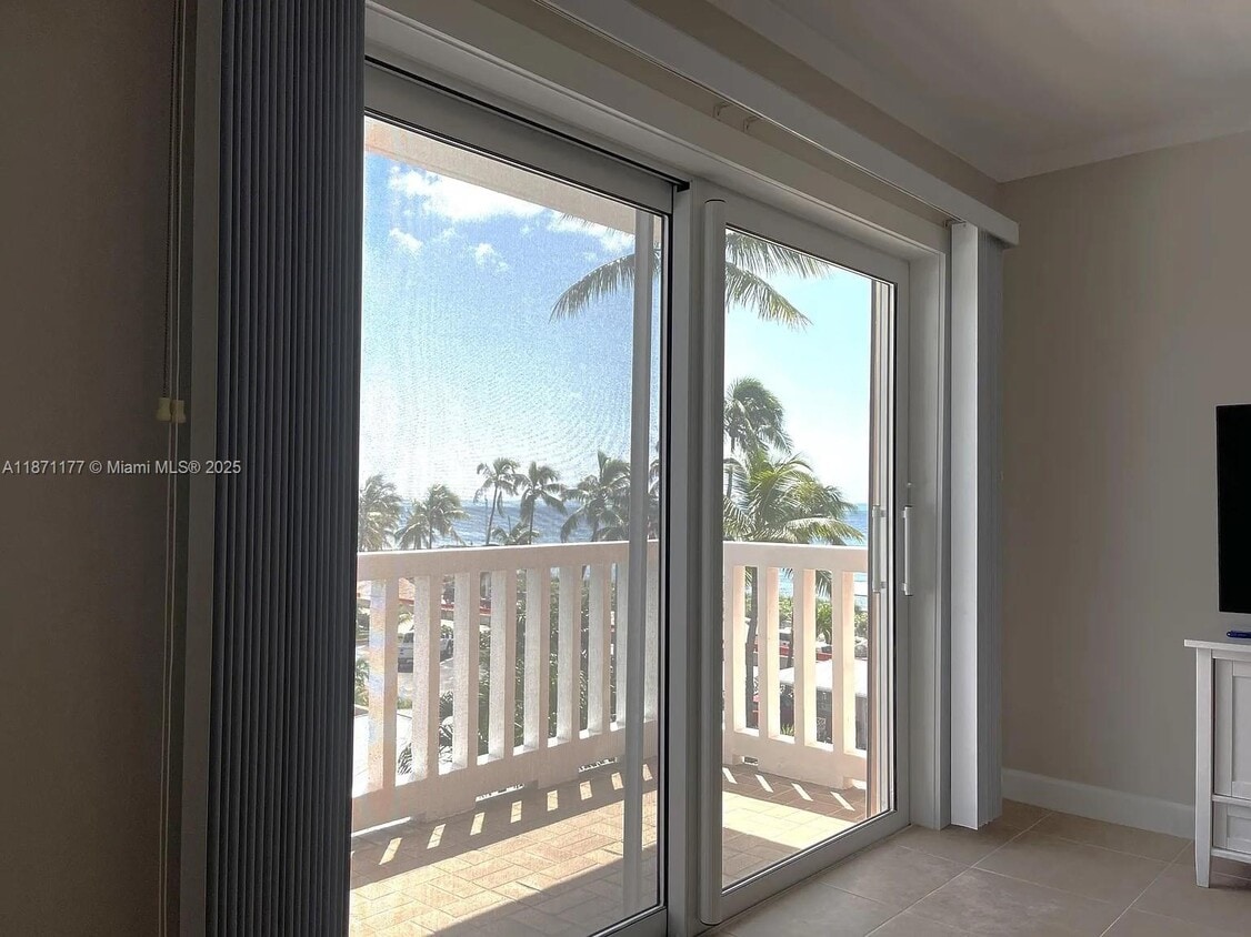 Foto principal - 2601 S Roosevelt Blvd
