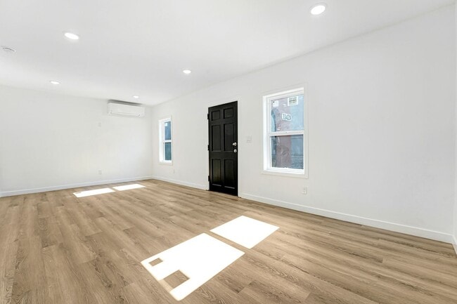 Foto del edificio - Newly Remodeled 1 Bedroom / 1 Bath in the Heart of Hollywood