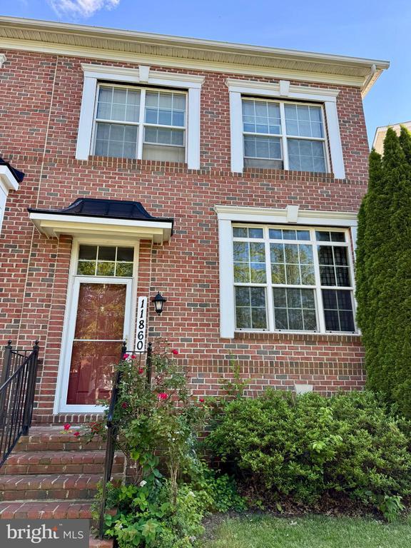 Foto principal - 11860 Skylark Rd
