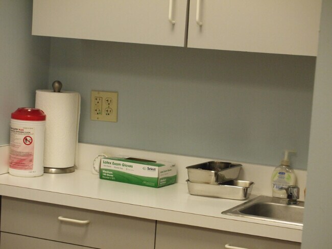 Foto del edificio - 1590 Anderson Ave