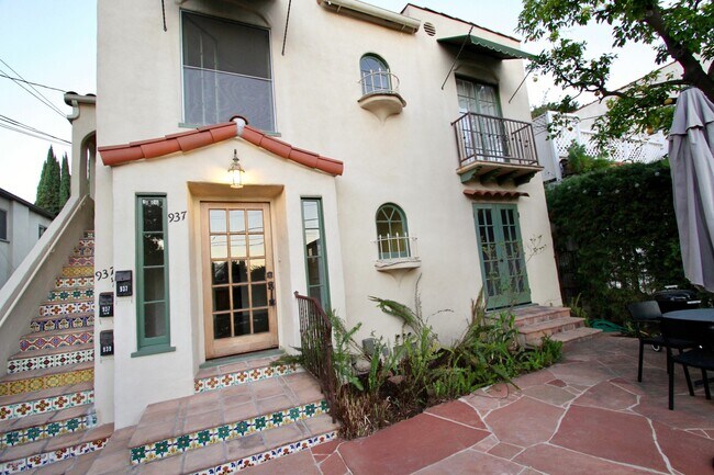 Foto del edificio - 937 Hammond St