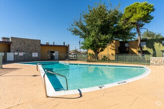 Building Photo - The Veranda Apartment Homes