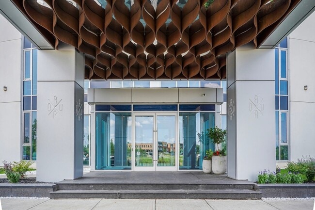 Building Photo - 255 Rue Étienne-Lavoie