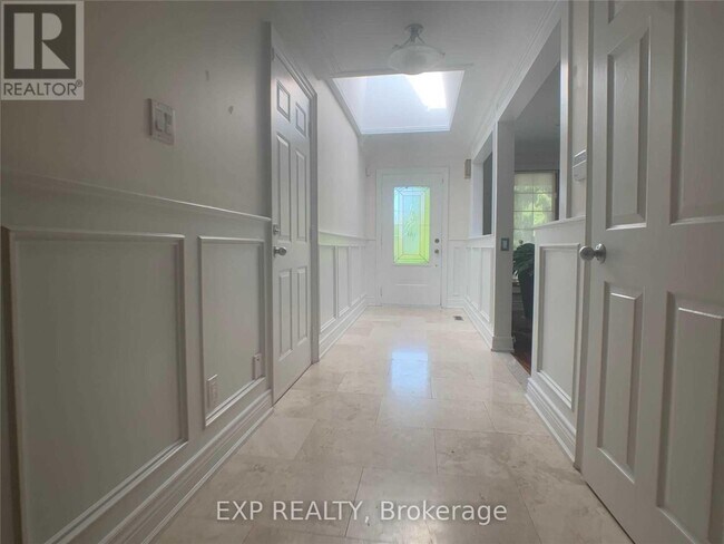 Photo du bâtiment - 63 Cynthia Crescent