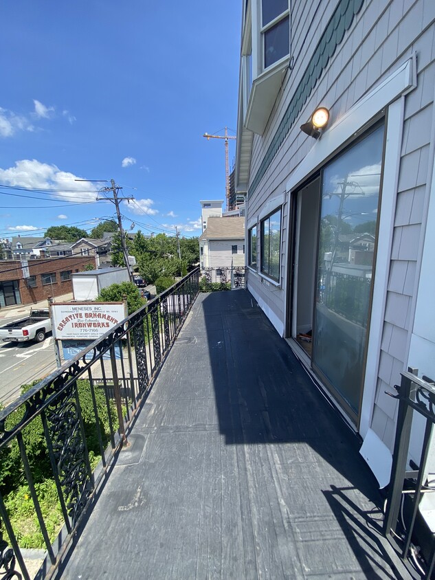 Primary Photo - 90 Prospect St