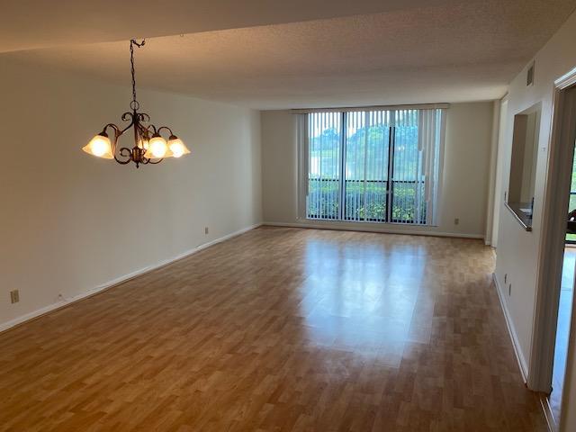 Building Photo - 5250 Woodland Lakes Dr