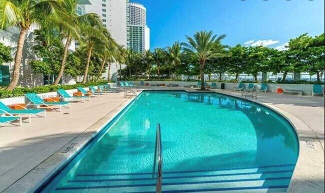 Foto del edificio - 1900 N Bayshore Dr