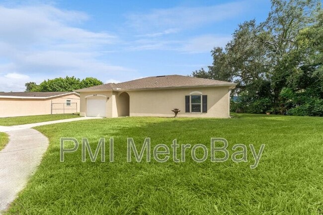 Building Photo - 2427 Hermosa Dr