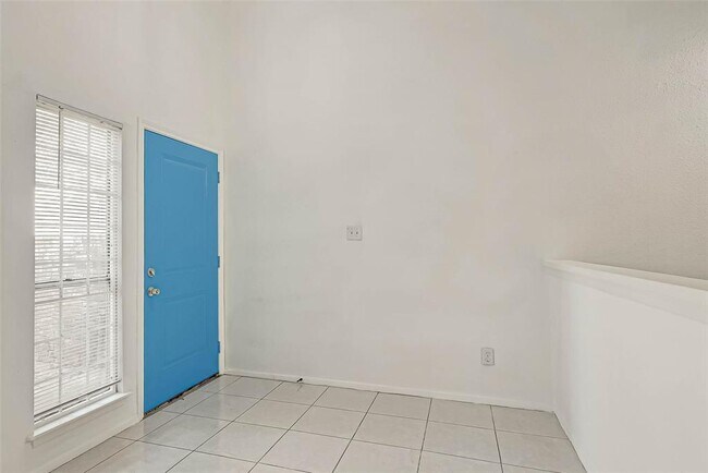Foto del edificio - 12670 Newbrook Dr