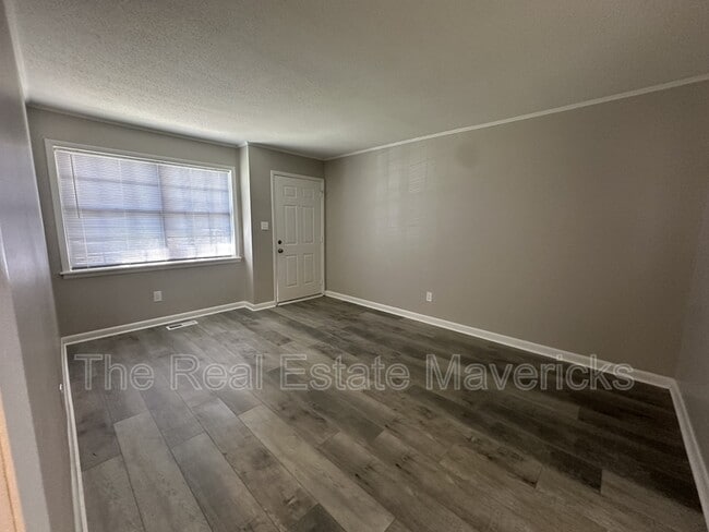 Building Photo - 1034 Hamilton Cir NW