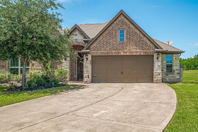 Foto del edificio - 6243 Garden Lakes Ln