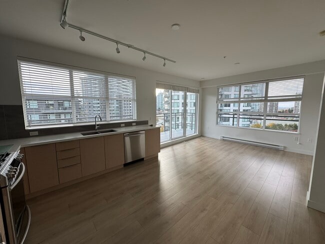 Building Photo - 603 Regan Av