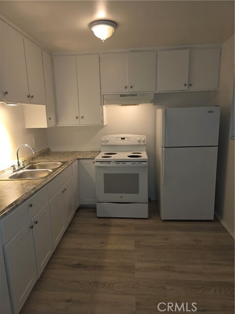 Building Photo - 2798 Conejo Dr